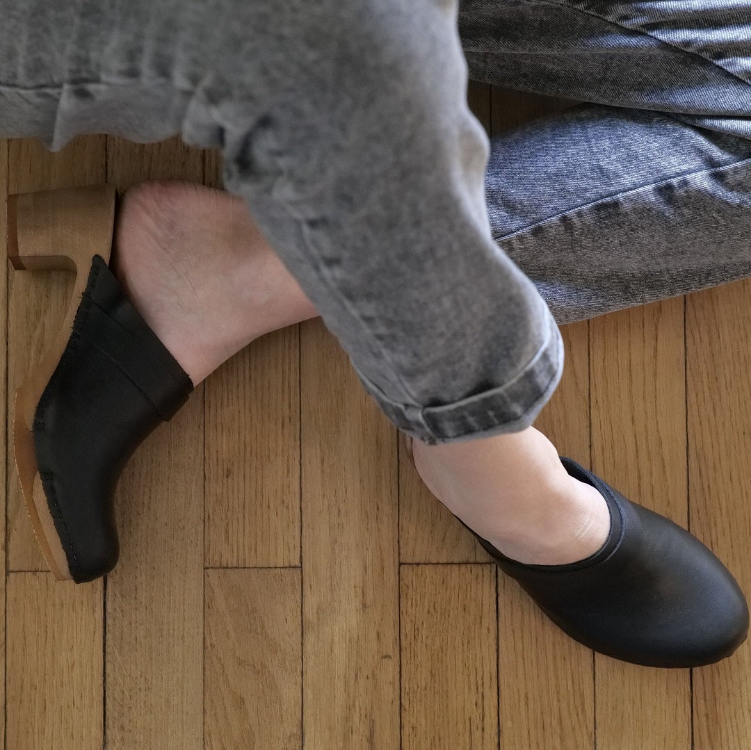 Amandine clogs