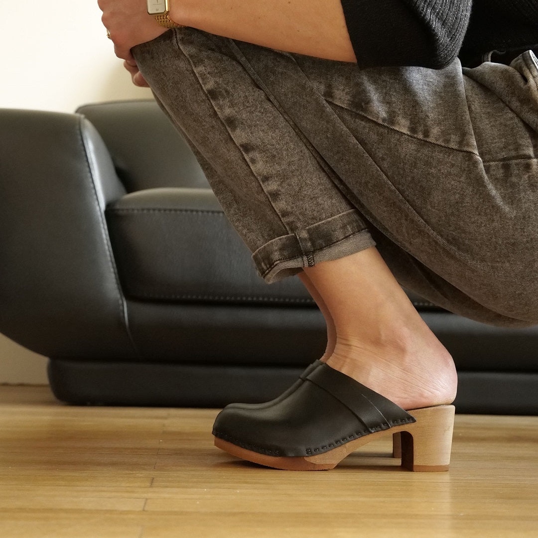 Amandine clogs